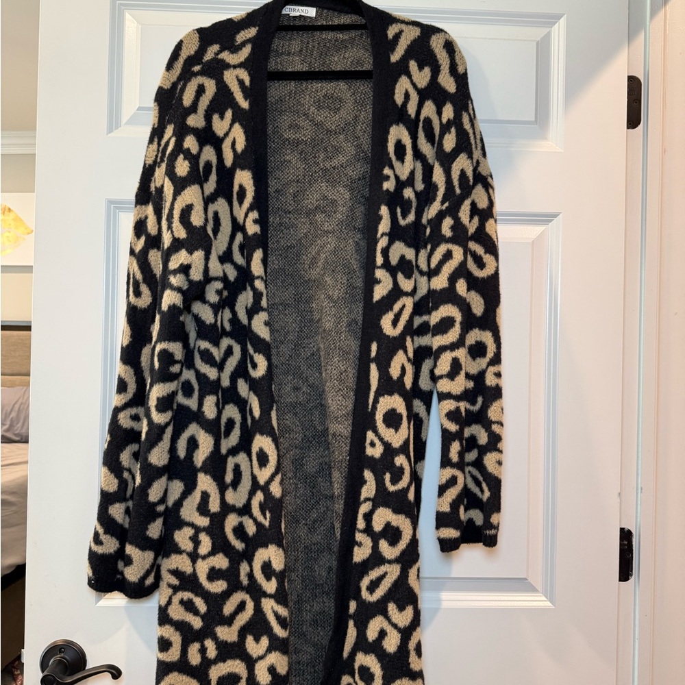Chic Leopard Print Long Cardigan
